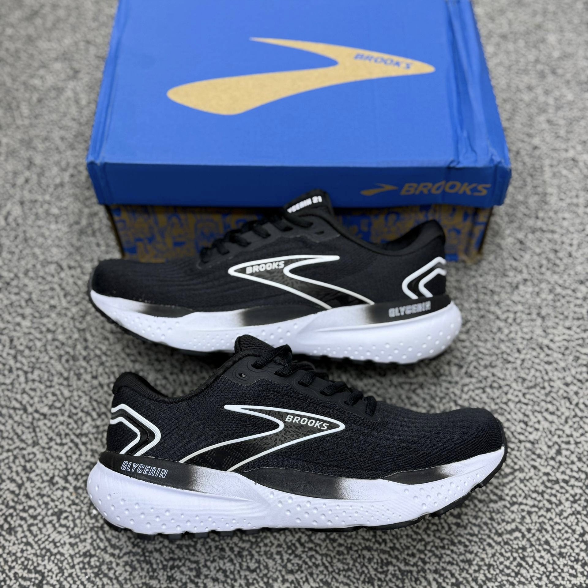 کفش کتونی رانینگ بروکس گلیسیرین 21 Brooks Glycerin مشکی
