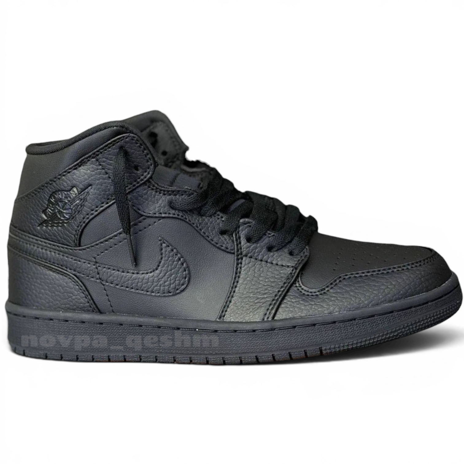 کفش کتونی نایک ایر جردن 1 ساقدار تمام مشکی "Nike Air Jordan 1 mid "Triple Black تمام مشکی فول بلک