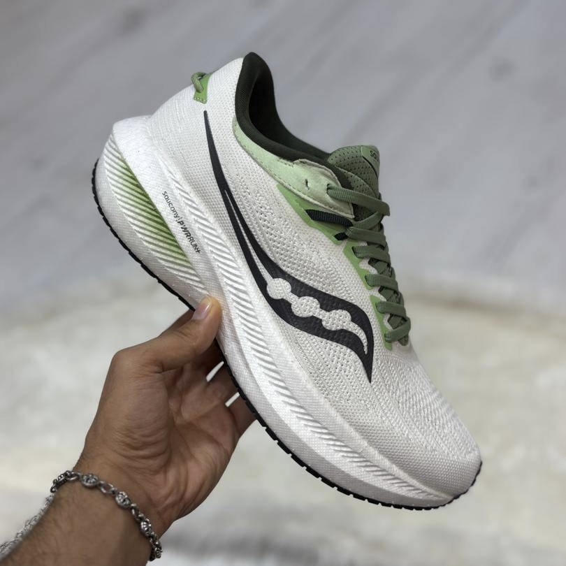 کفش کتونی مردانه ساکونی تریومف Saucony Triumph 21 سفید سبز