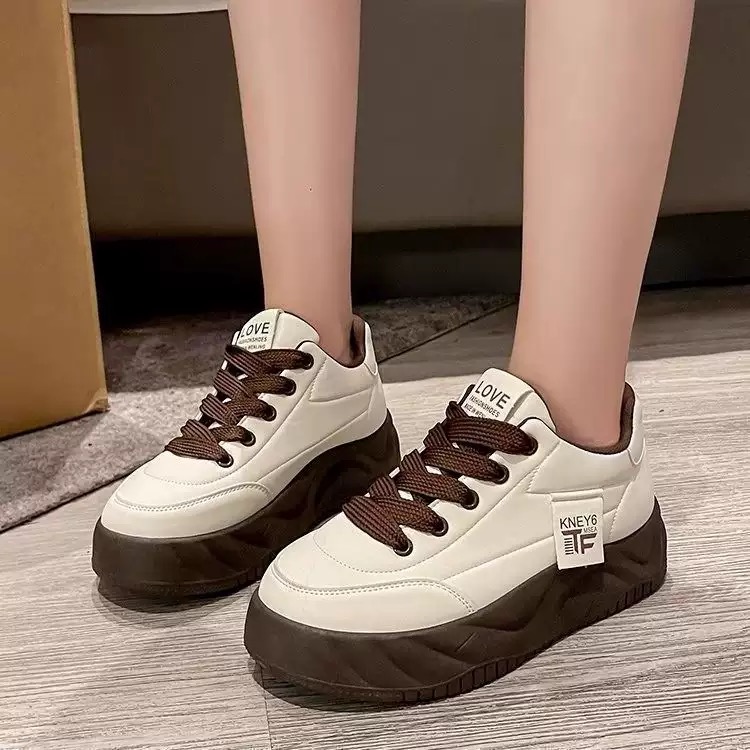 کفش کتونی راحتی لژدار زنانه Women's Genuine Platform شیری