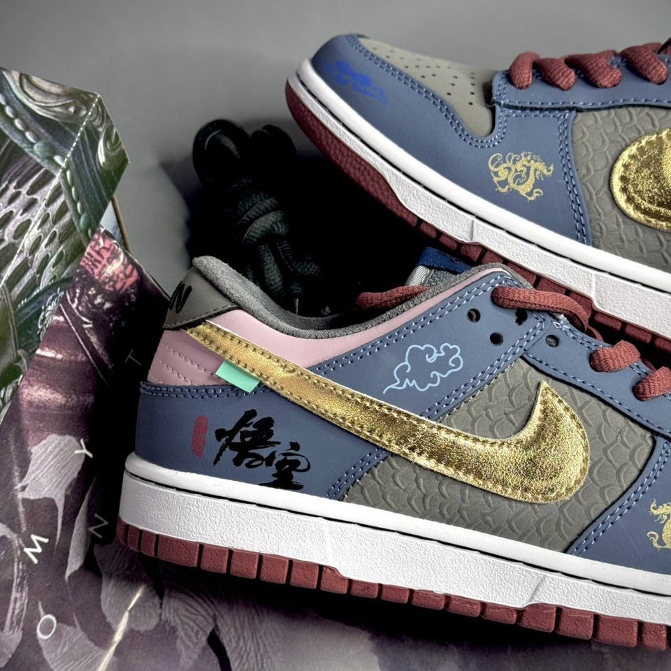 کفش کتونی نایک اس بی دانک لو بلک میت ووکنگ شائولین Nike sb dunk low black myth Wukong shaolin آبی