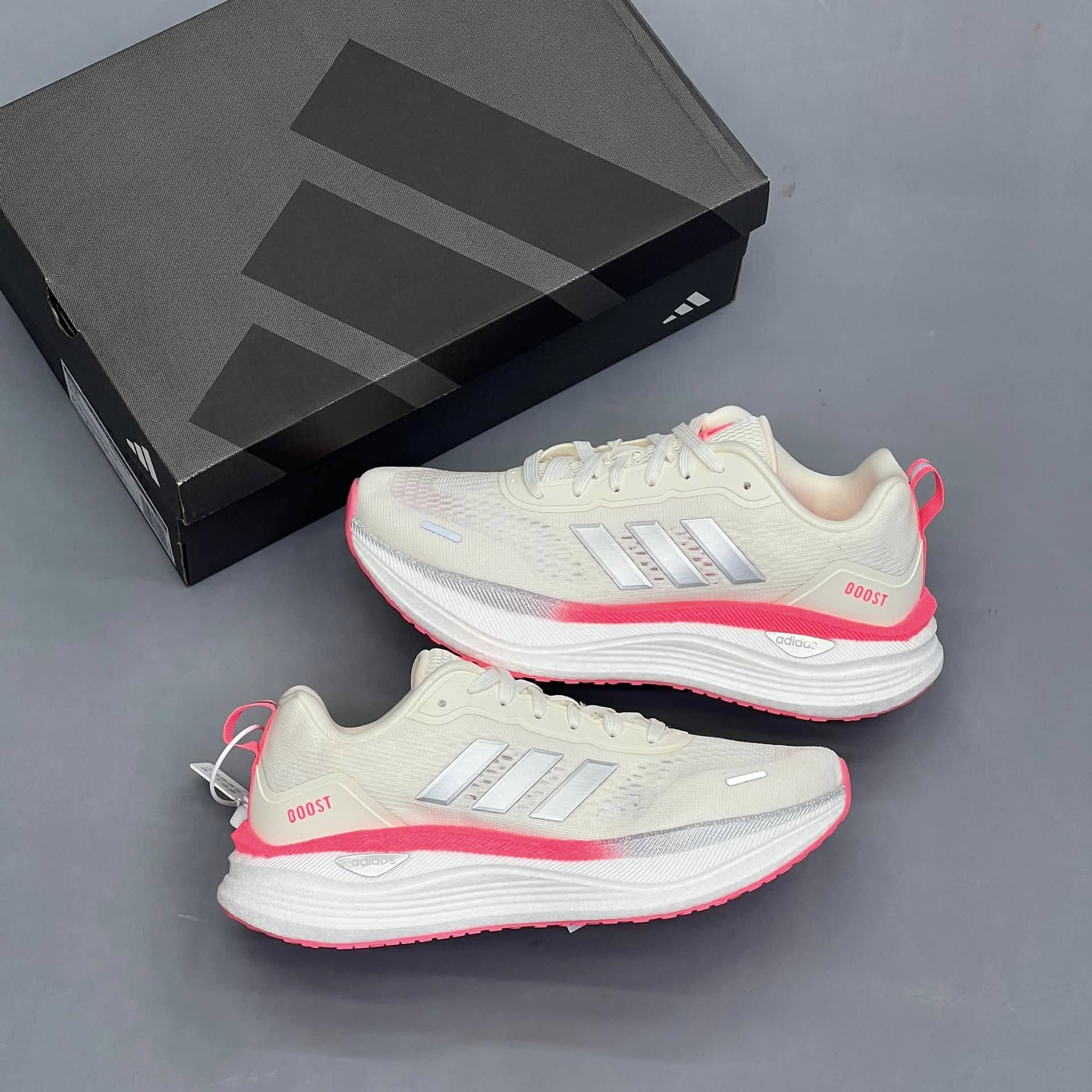 کفش کتونی آدیداس الترا بوست Adidas Ultra Boost کرم
