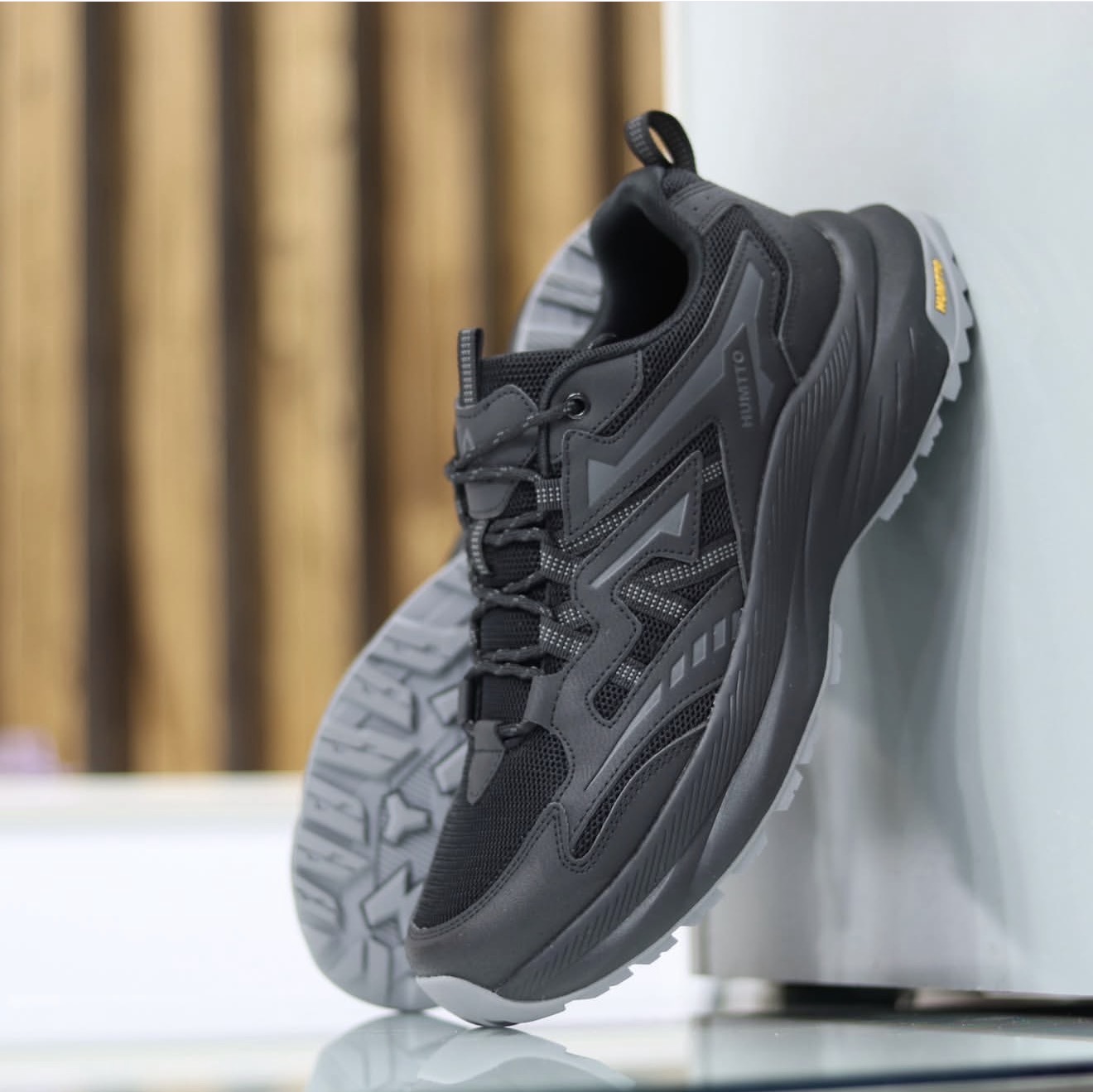 کفش کتونی سایز بزرگ مردانه اسپرت هامتو Humtto men's shoes تمام مشکی