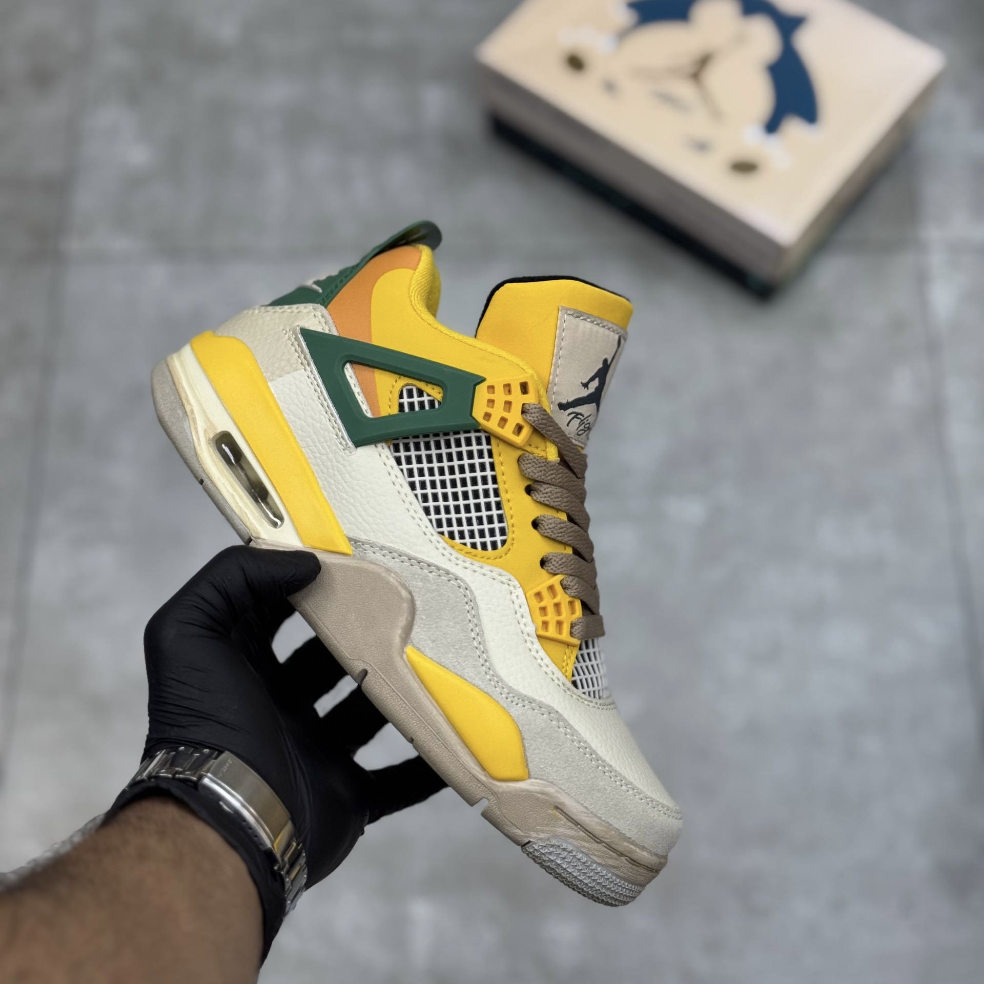 کفش کتونی مردانه نایک ایر جردن 4 رترو Nike Air Jordan 4 Retro زرد