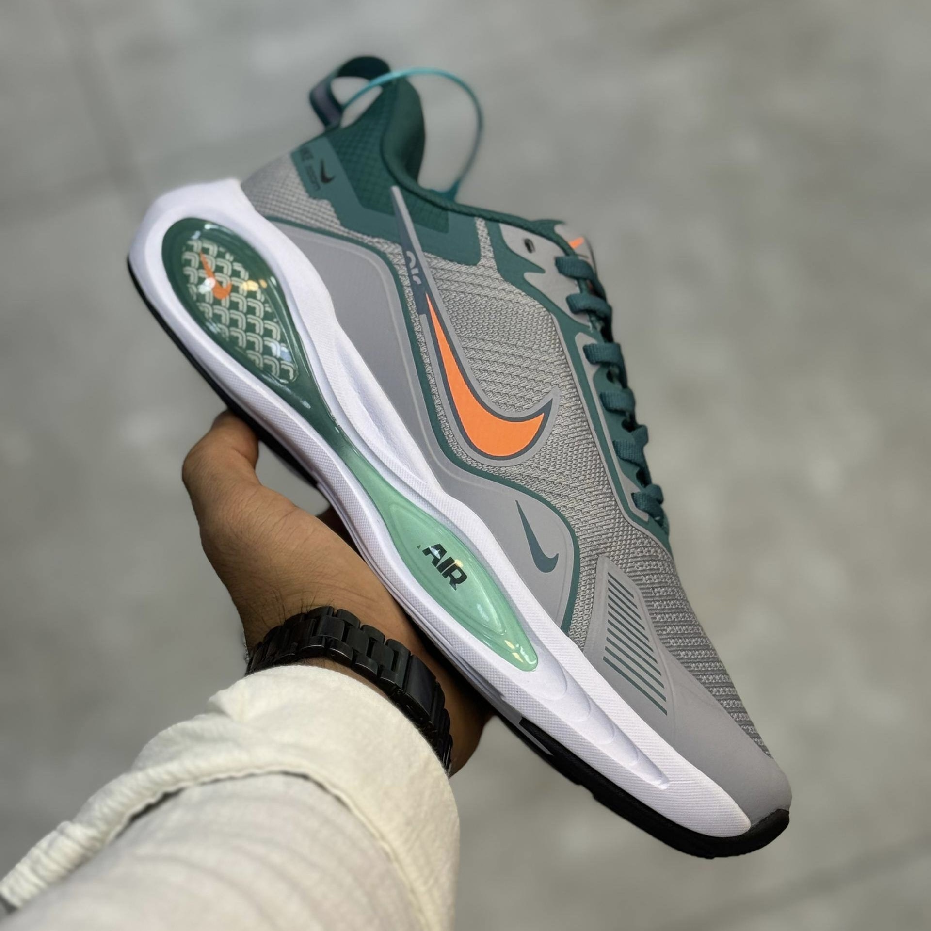 کفش کتونی مردانه نایک ایر زوم روولوشن Nike Air Zoom revolution سبز