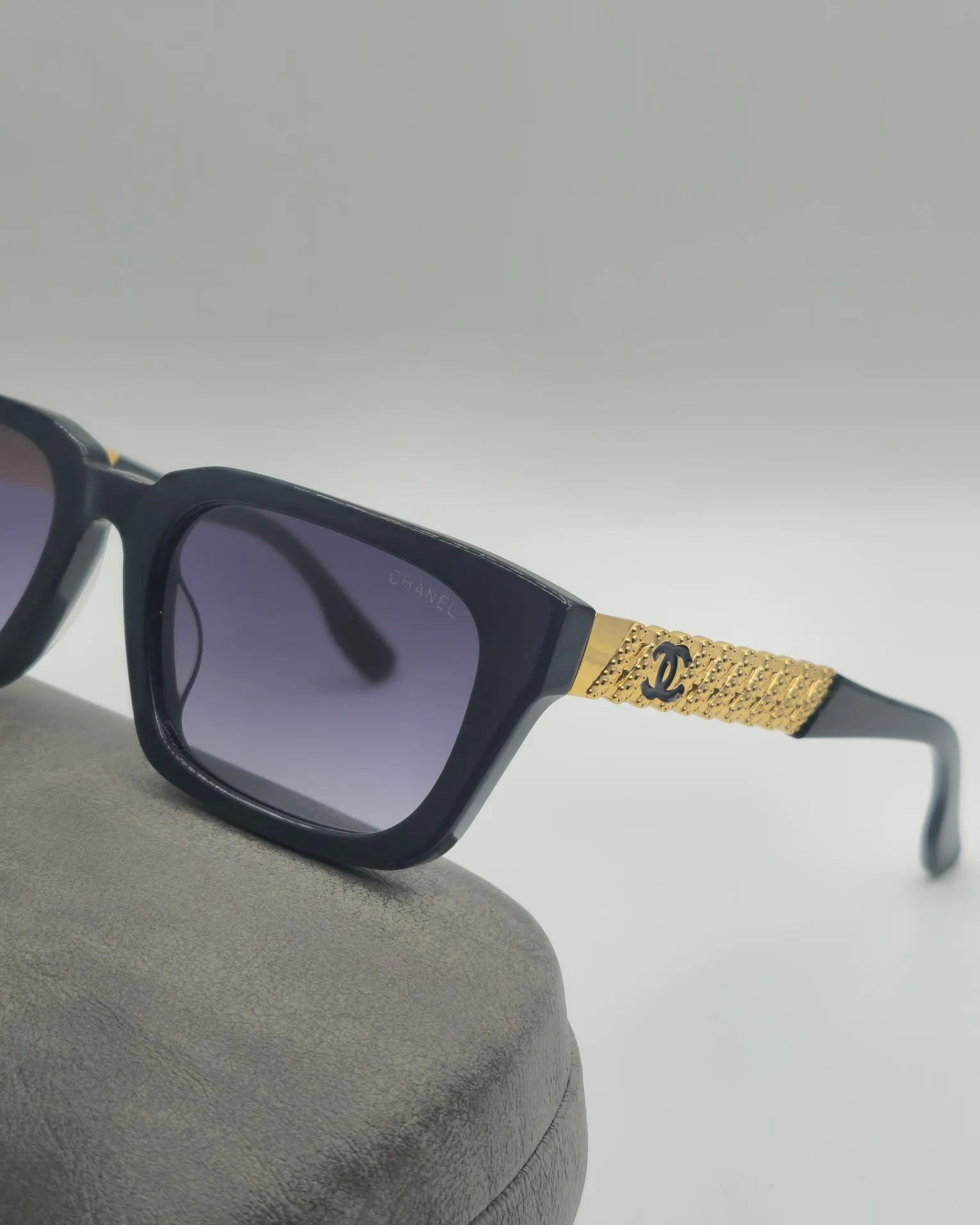 عینک آفتابی شنل مدل ch8202 Chanel