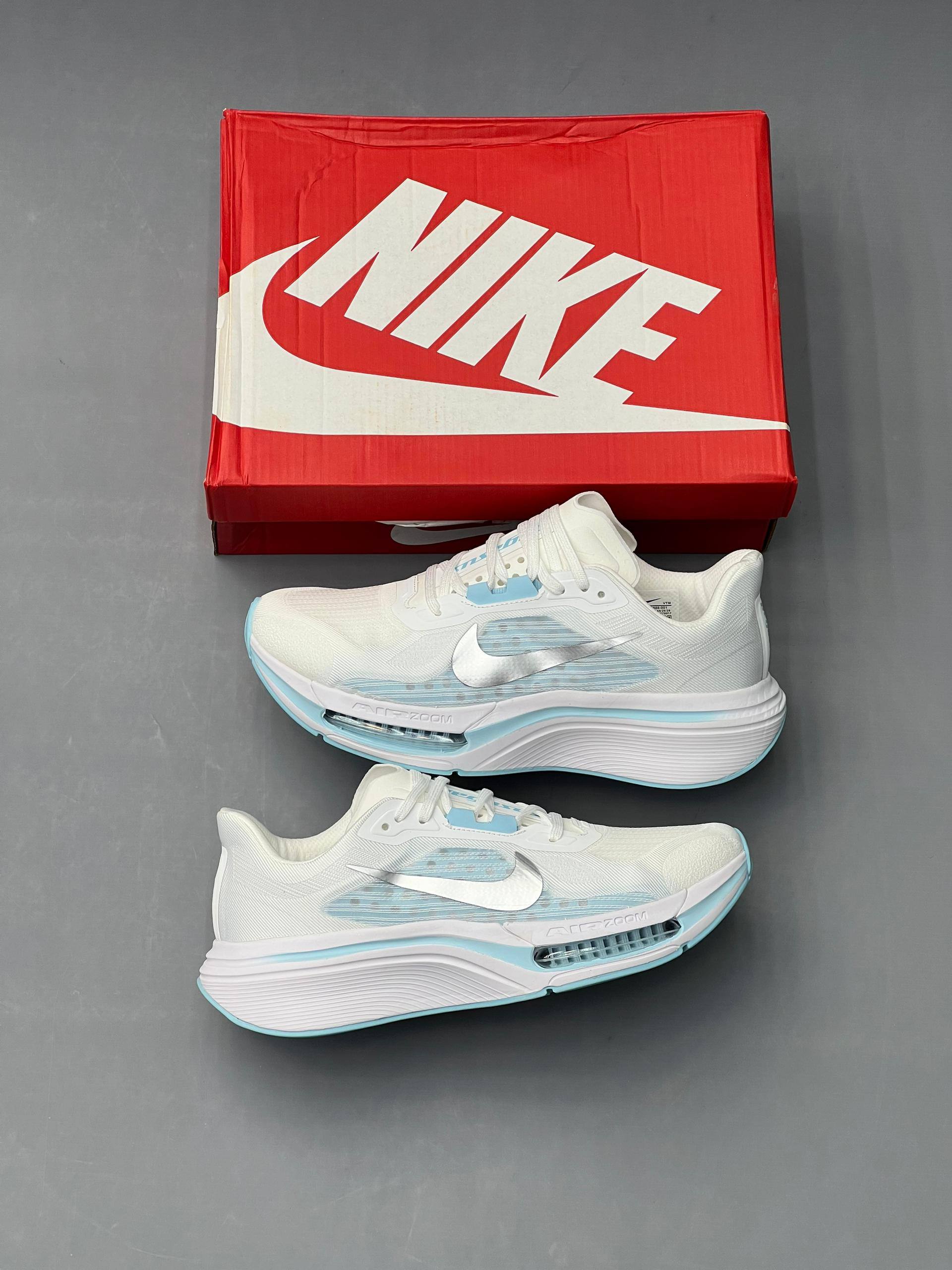 کفش کتونی زنانه نایک ایر زوم پگاسوس پرمیوم Nike Air Zoom Pegasus Premium سفید آبی
