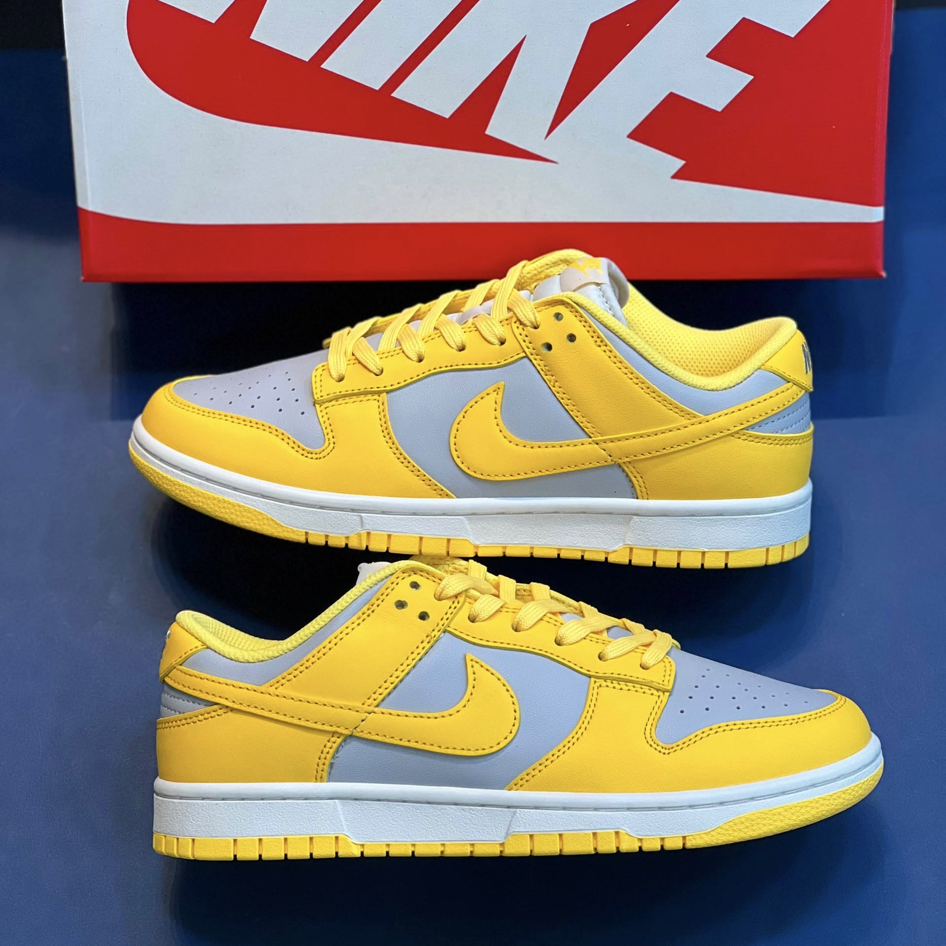کفش کتونی زنانه و مردانه نایک دانک لو Nike Dunk Low زرد