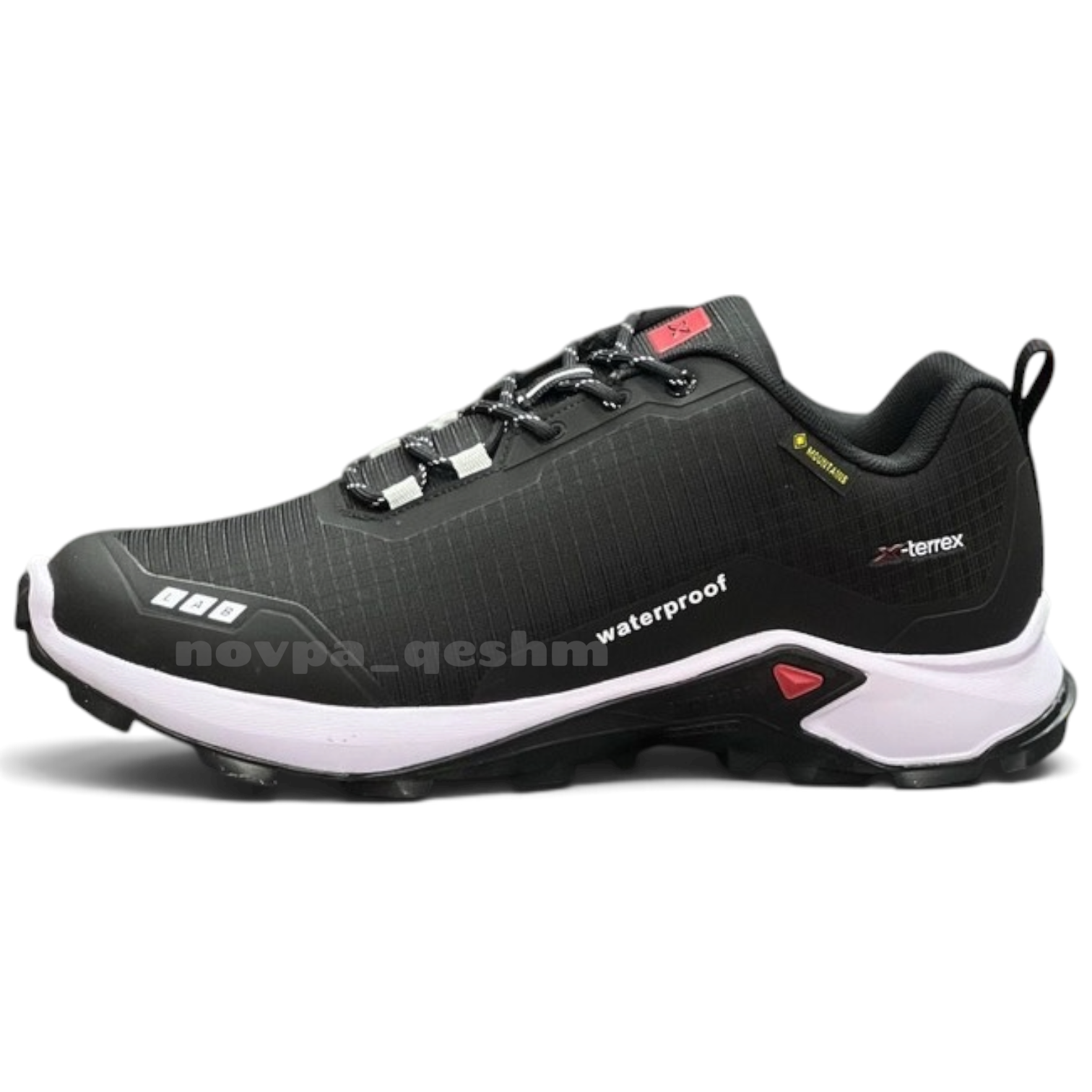 کفش کتونی مردانه طبیعت گردی و کوهنوردی ضد ایکس ترکس X-Terrex Waterproof Shoes مشکی سفید