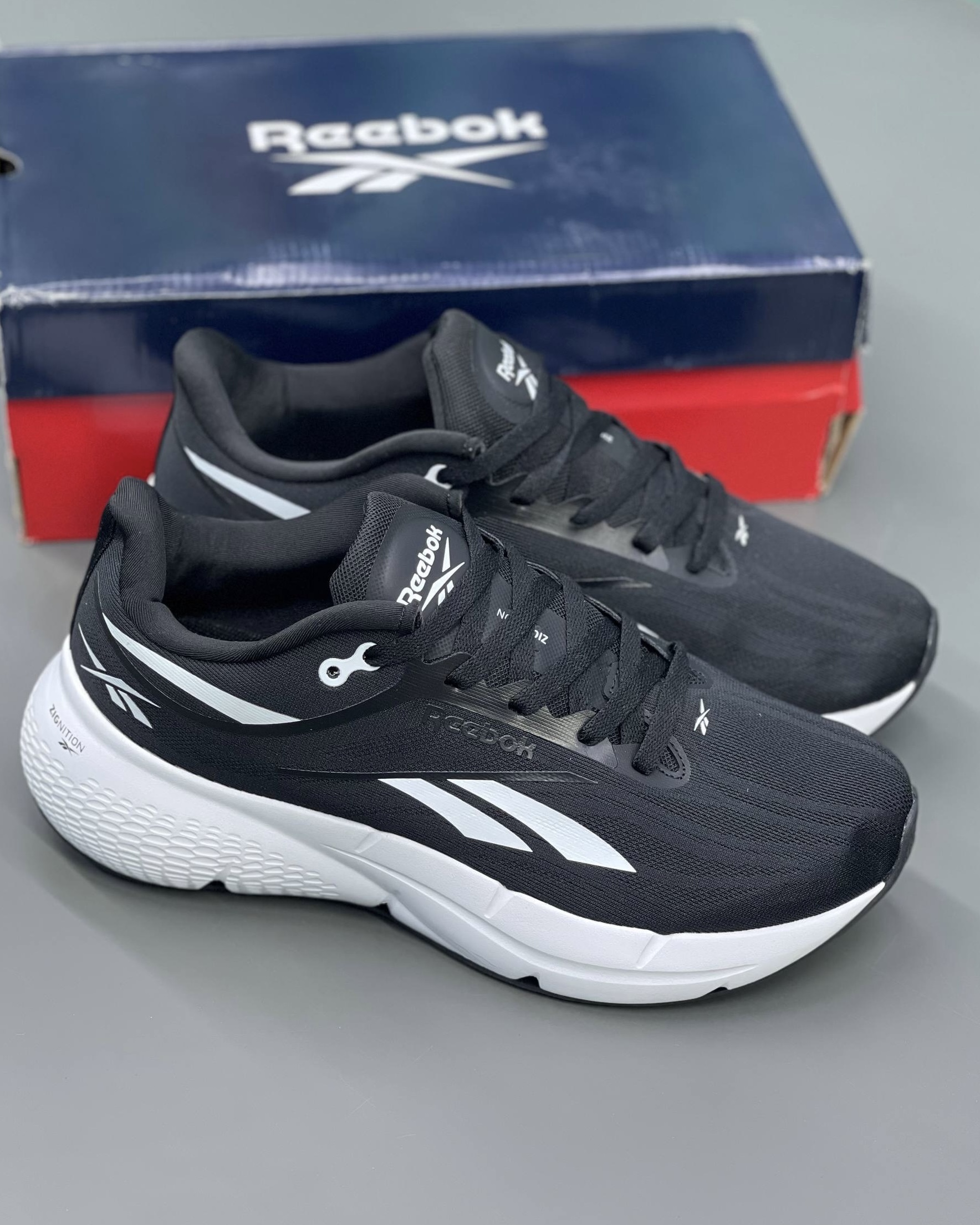 کفش کتونی مردانه ریباک زیگنیشن Reebok Zignition Running Shoes مشکی سفید