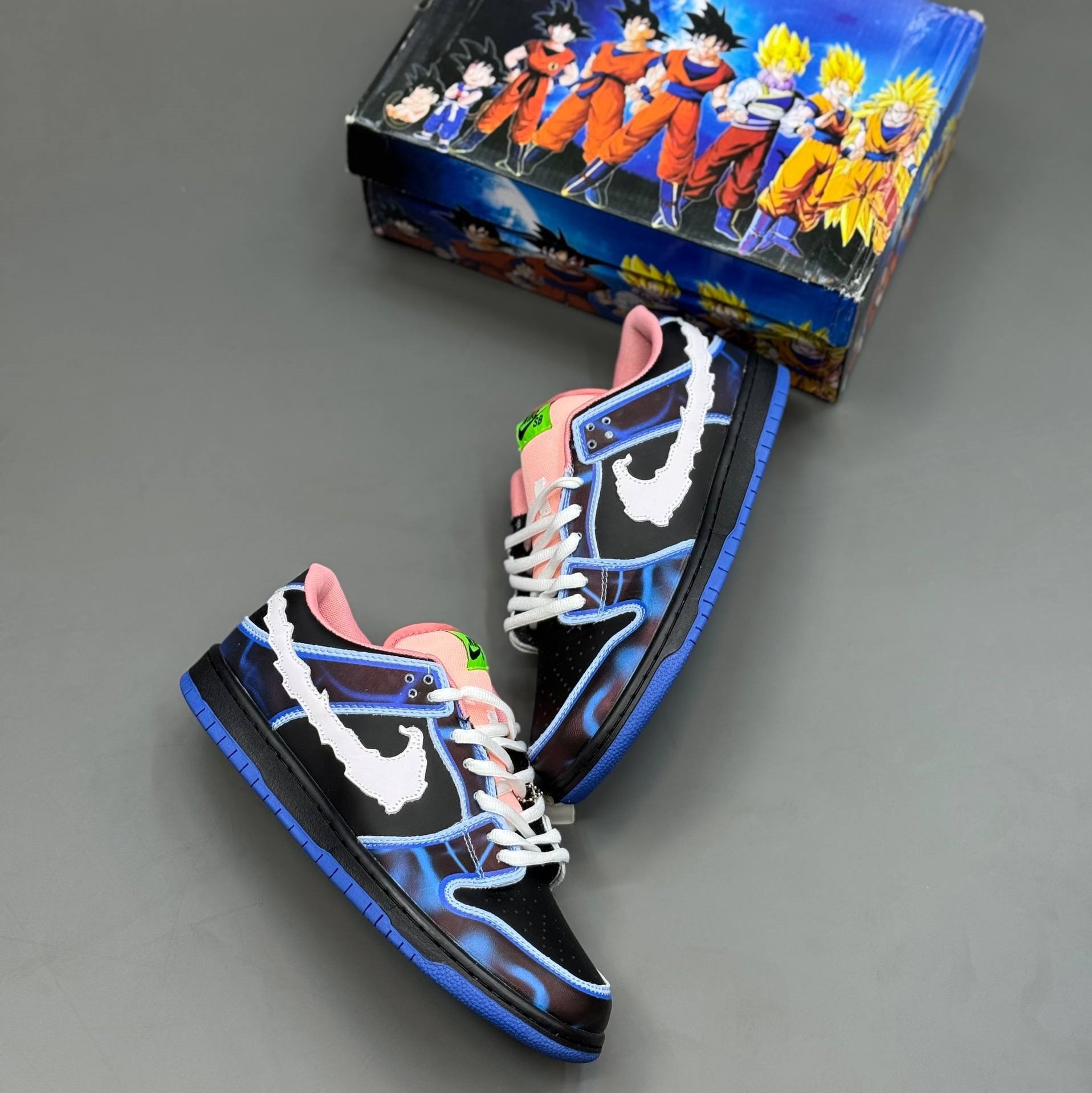 کفش کتونی مردانه نایک اس بی دانک لو ونوم Nike SB Dunk Low x Venom Sneakers مشکی آبی