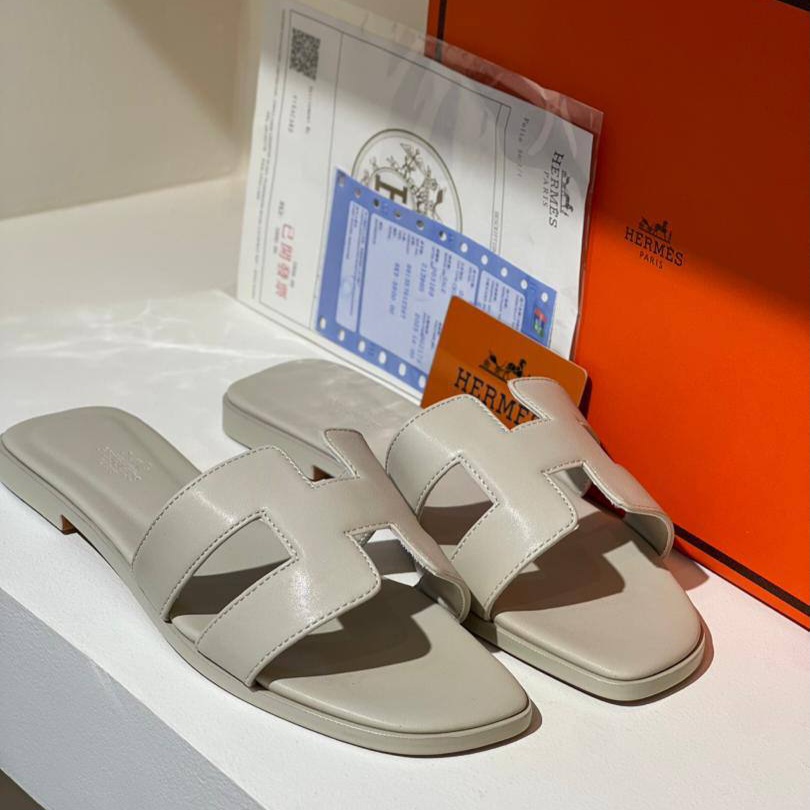 صندل زنانه هرمس اوران Hermès Oran Sandals طوسی