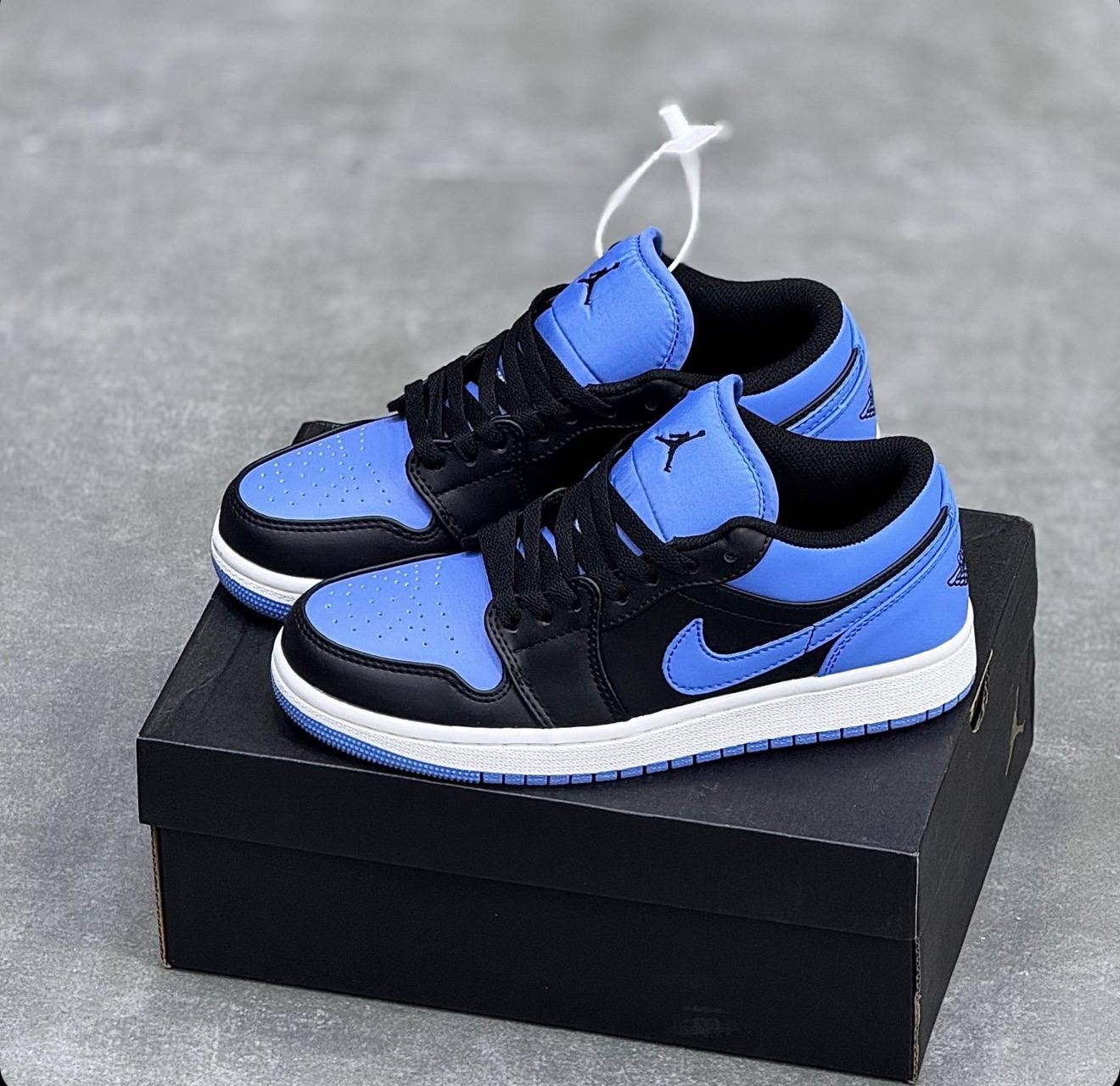 کفش کتونی زنانه و مردانه نایک ایر جردن 1 یونیورسیتی آبی | 'NIKE AIR JORDAN 1 Low 'University Blue