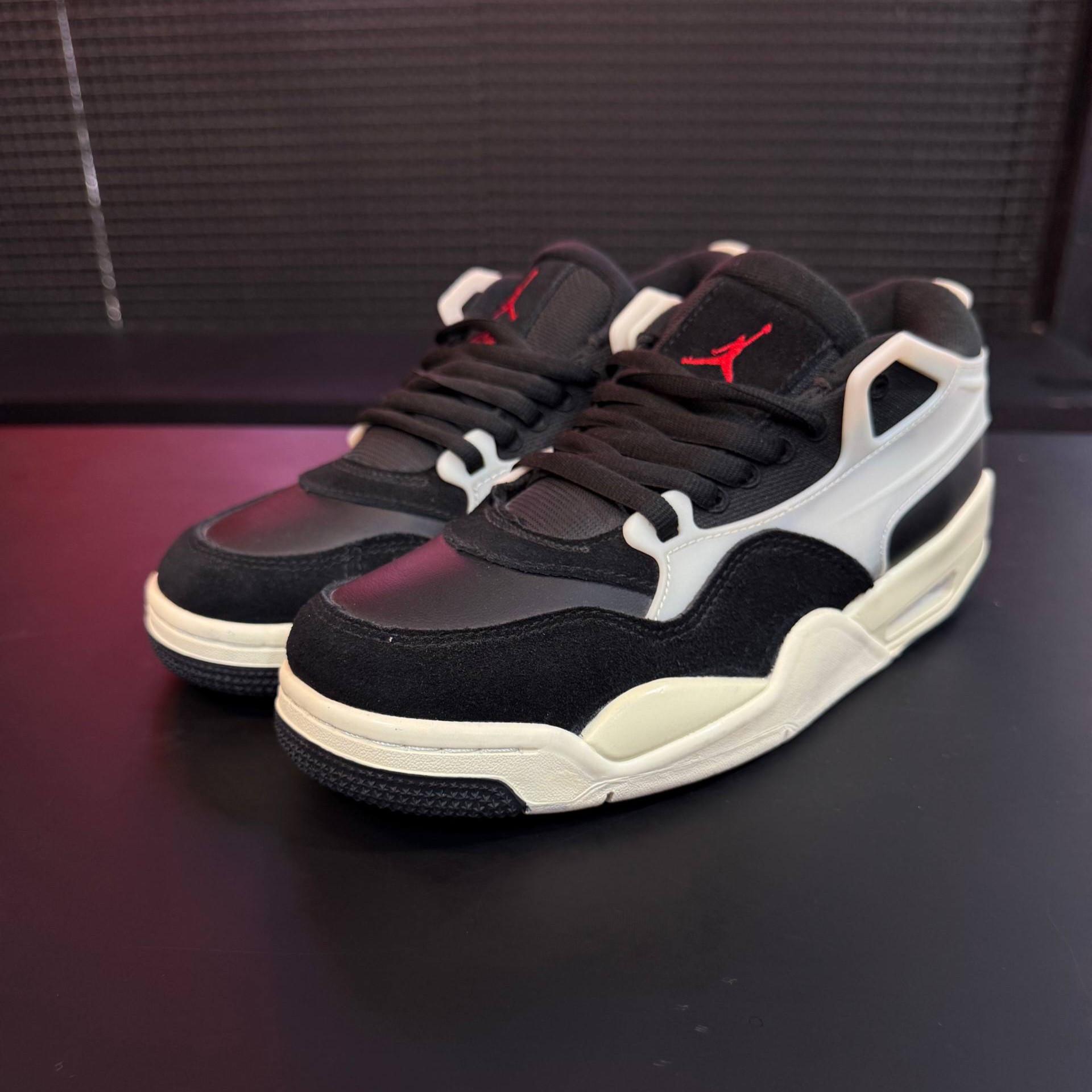 کفش کتونی مردانه نایک ایر جردن ۴ آر ام Air Jordan 4 RM SP مشکی سفید