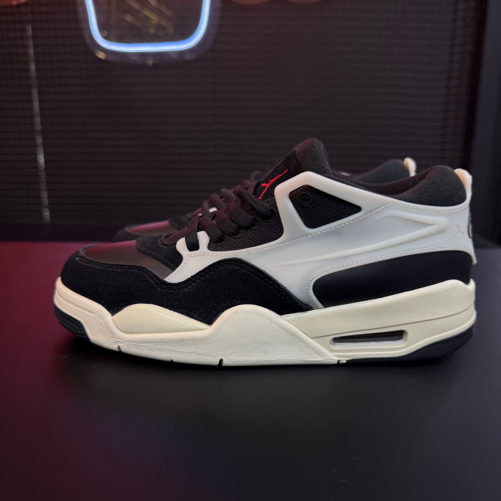 کفش کتونی مردانه نایک ایر جردن ۴ آر ام Air Jordan 4 RM SP مشکی سفید