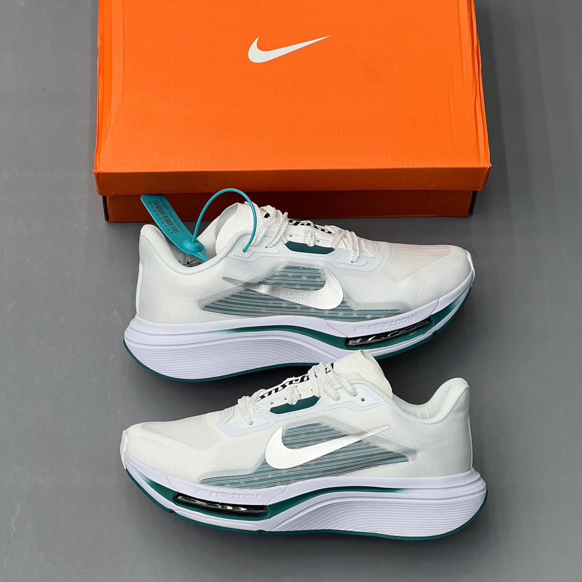 کفش کتونی مردانه نایک ایر زوم پگاسوس پرمیوم Nike Air Zoom Pegasus Premium سفید سبز