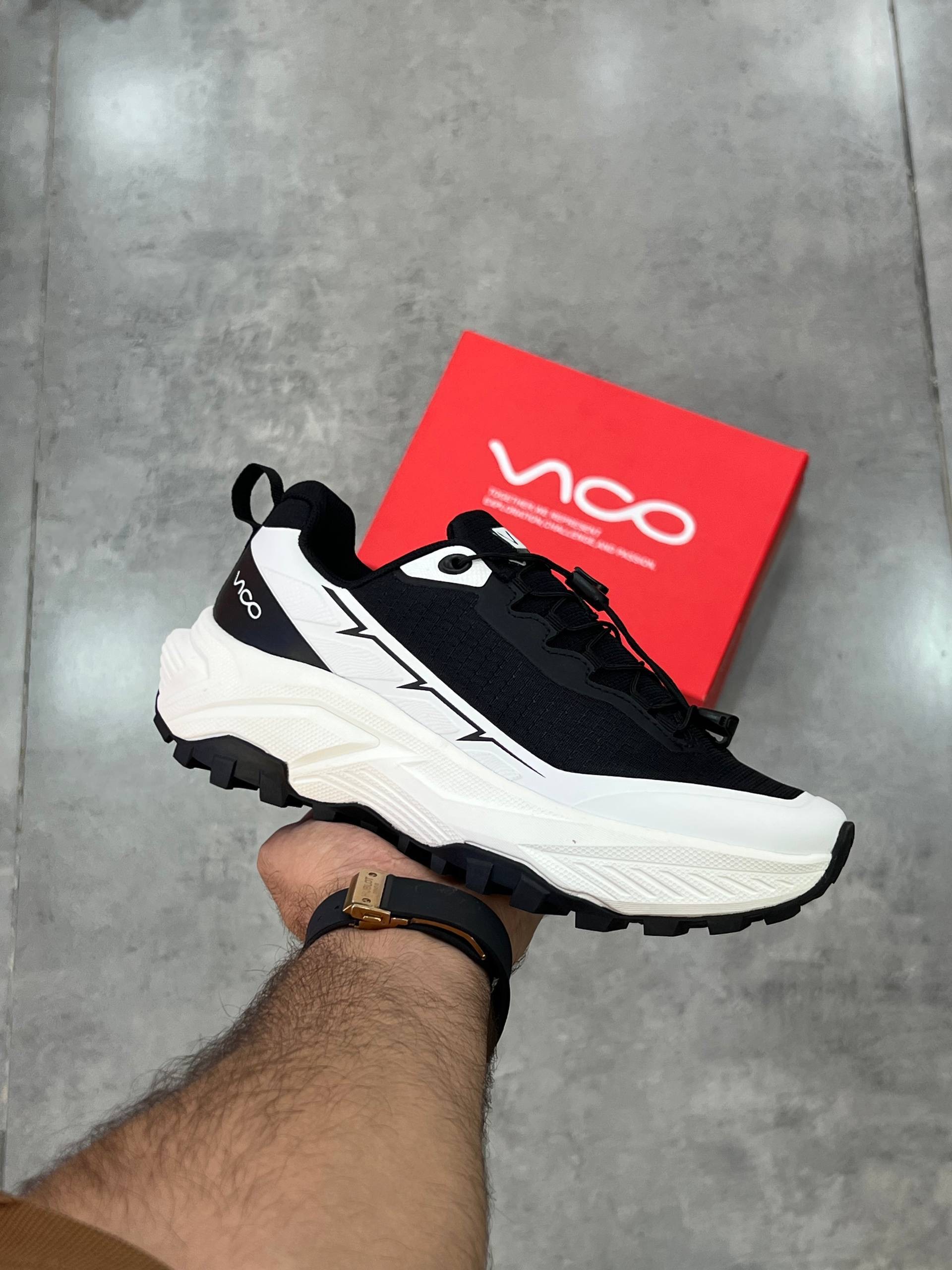 کفش کتونی روزمرگی و طبیعت گردی زنانه ویکو Vico Women's Trekking Shoes مشکی