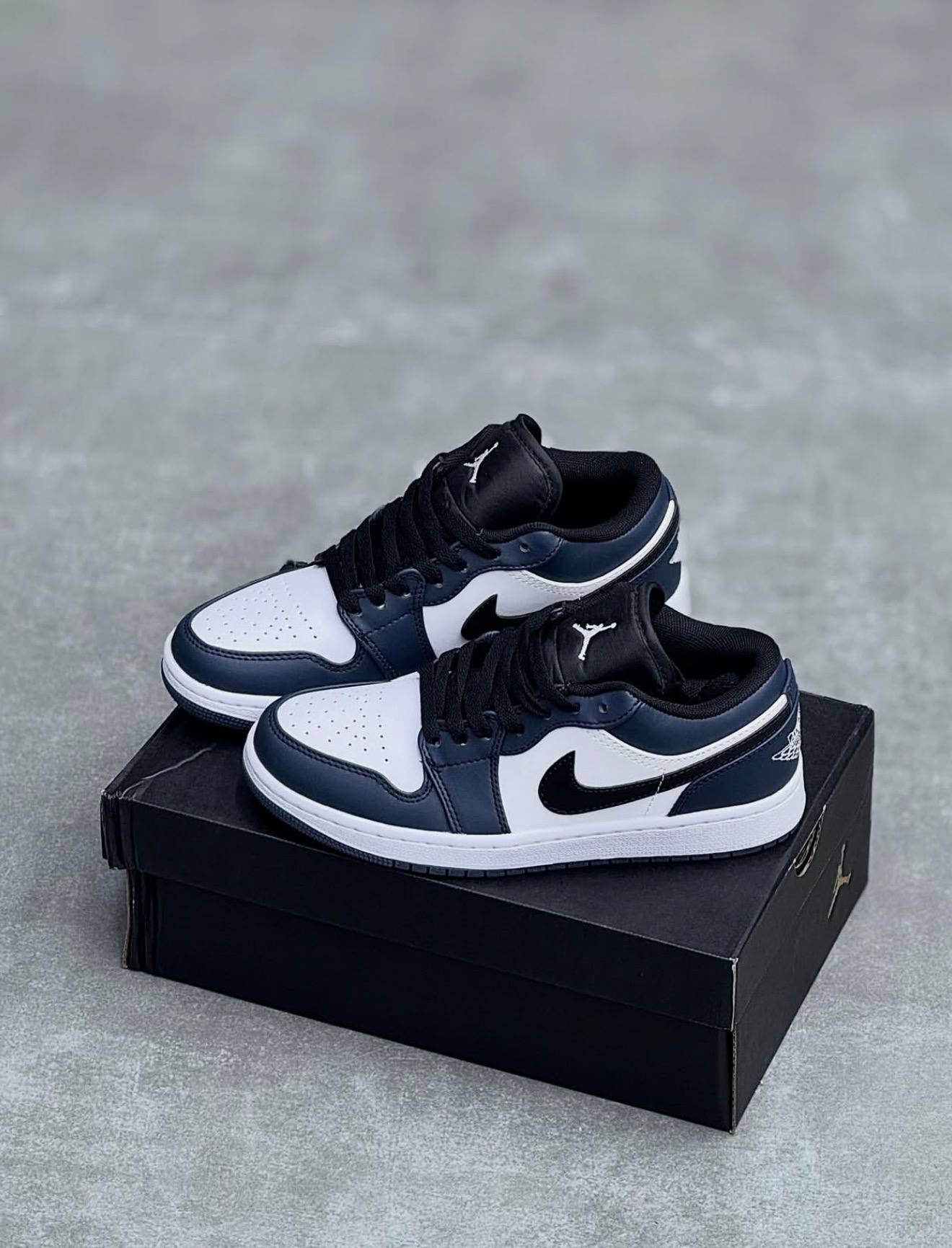 کفش کتونی زنانه و مردانه نایک ایر جردن 1 آرموری نیوی سرمه ای Nike Air Jordan 1 Armory Navy