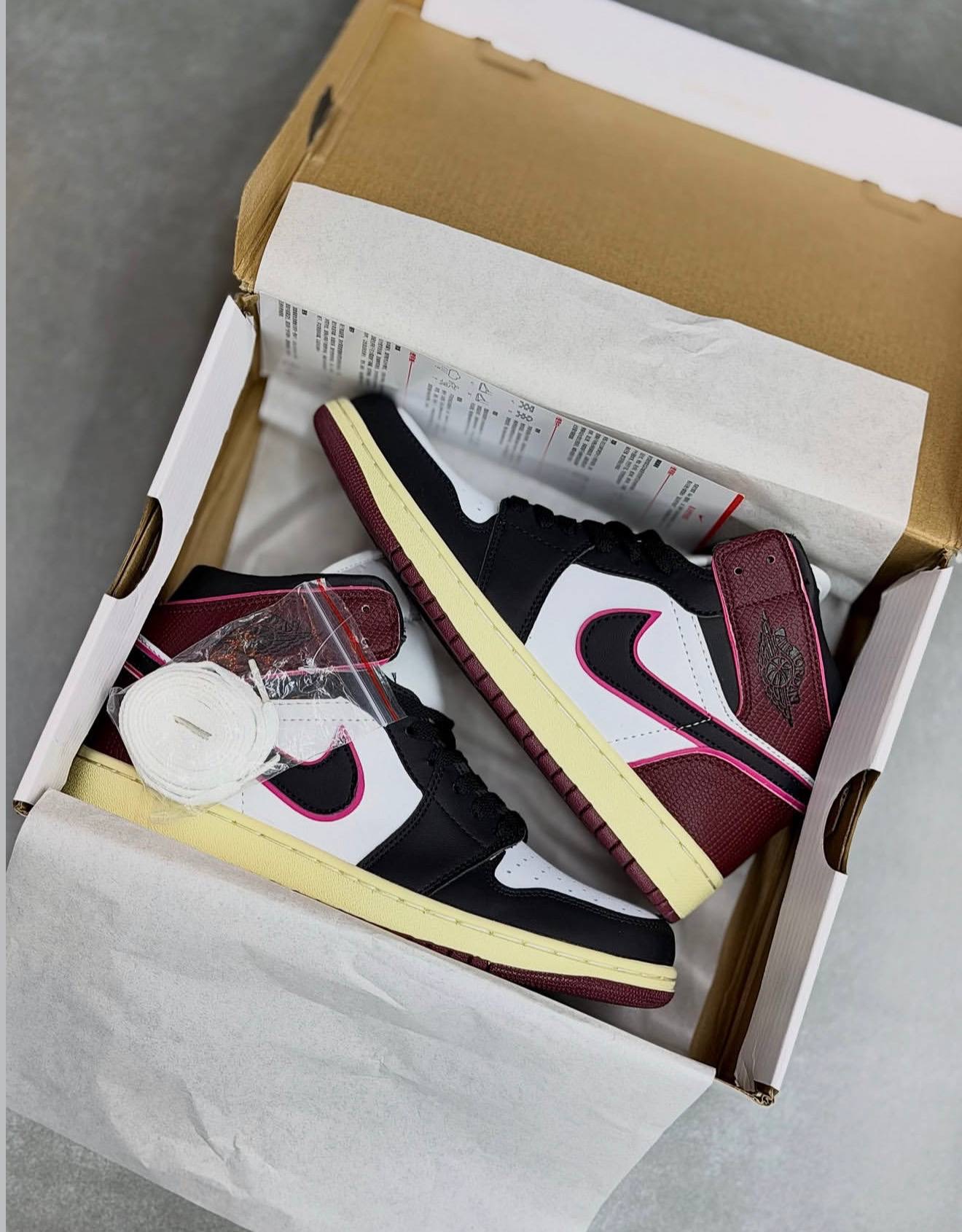 کفش کتونی نایک ایر جردن 1 ساقدار بوردو Nike Air Jordan 1 Bordeaux